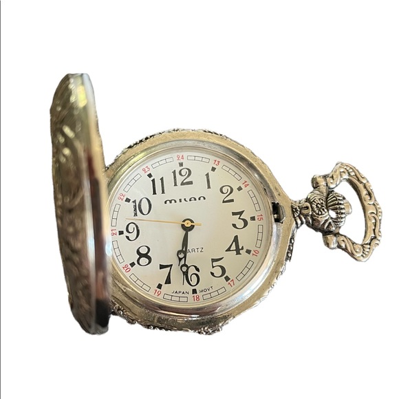 Vintage Pocket Watch Milan Quartz Japan  With Railroad Train - Picture 3 of 3